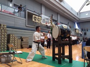 「第3回士道館杯争奪ストロングオープントーナメント九州空手道選手権大会」が開催されました。