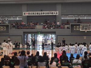「第35回広瀬正雄記念拳法選手権大会」が開催されました。別府道場からは8名の選手が出場いたしました。