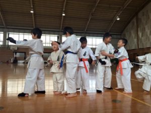 清心会空手道親善交流大会に参加いたしました。