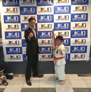 平成29年11月18日（土）・19日（日）に千葉県の幕張メッセにて開催された「第11回JKJO全日本ジュニア空手道選手権大会」にて士道館・別府道場の選手が全国3位に入賞しました。