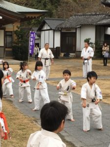1月14日（日）、大分市の護国神社にて毎年恒例の寒稽古を行いました。