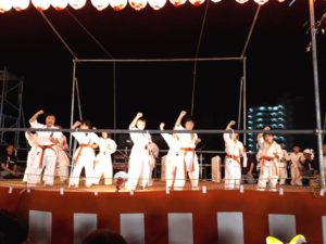 平成30年8月30日（土）「しんせい祭り」にて士道舘北部エリアの子どもたちが形と板わりを披露しました。
